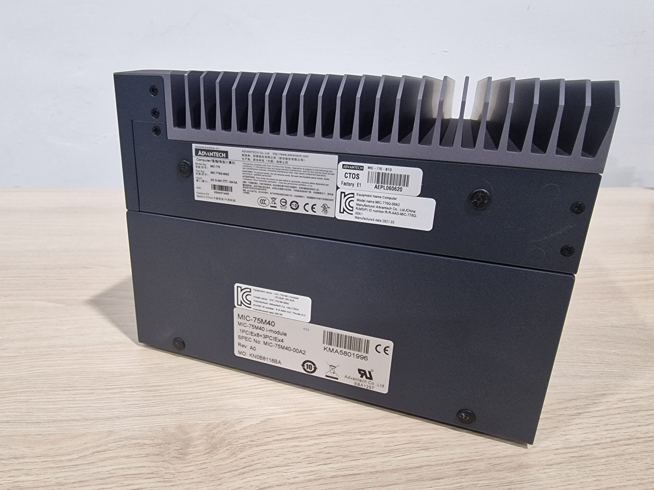 Kontroler przemysłowy ADVANTECH MIC-770-BTO - obrazek 2
