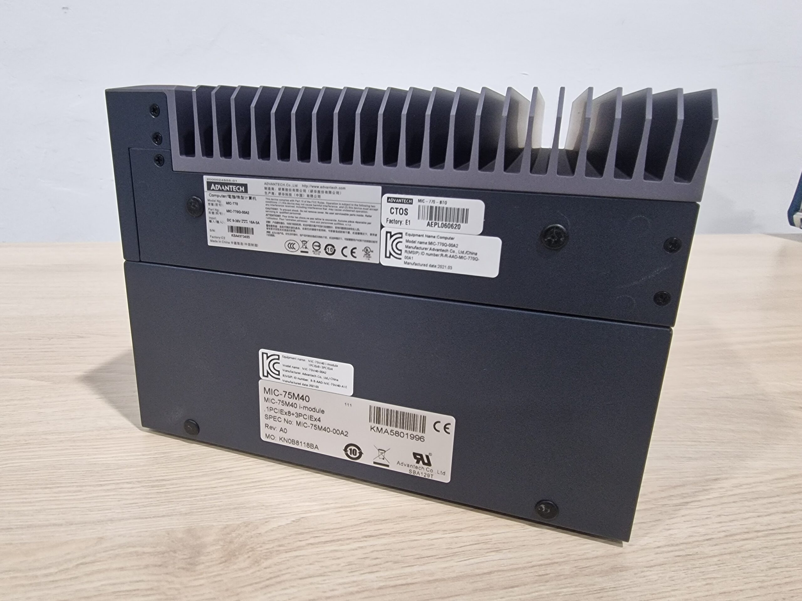 Kontroler przemysłowy ADVANTECH MIC-770-BTO - obrazek 3