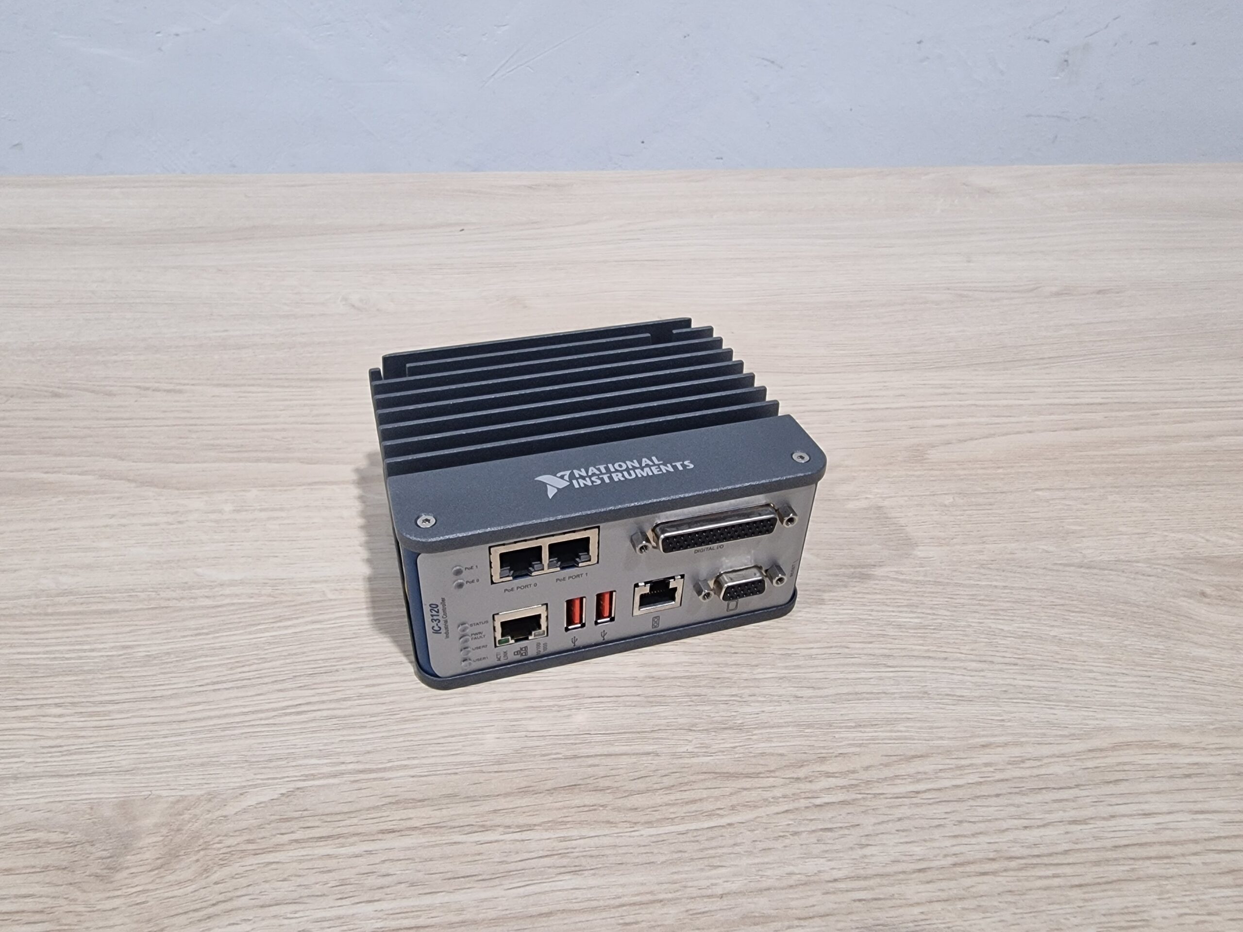Kontroler przemysłowy NI IC-3120